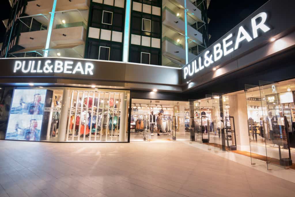 Influencer de moda Rosalia